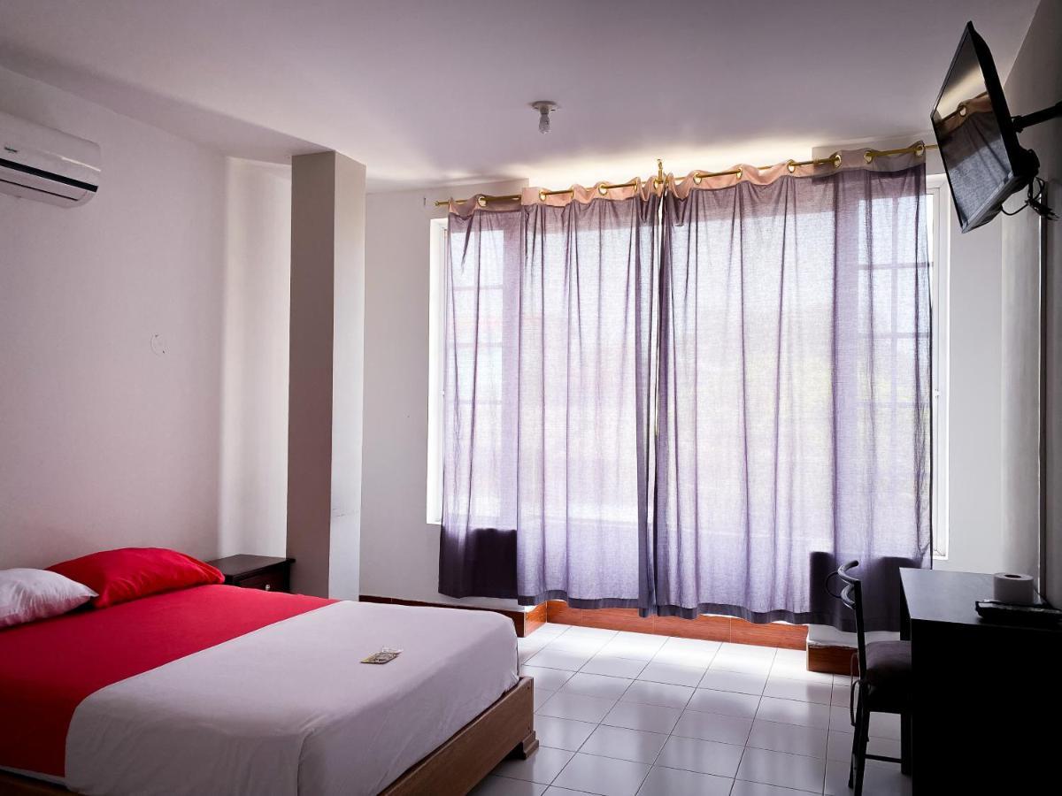 Hostal Casa Blanca Puerto Francisco de Orellana Dış mekan fotoğraf