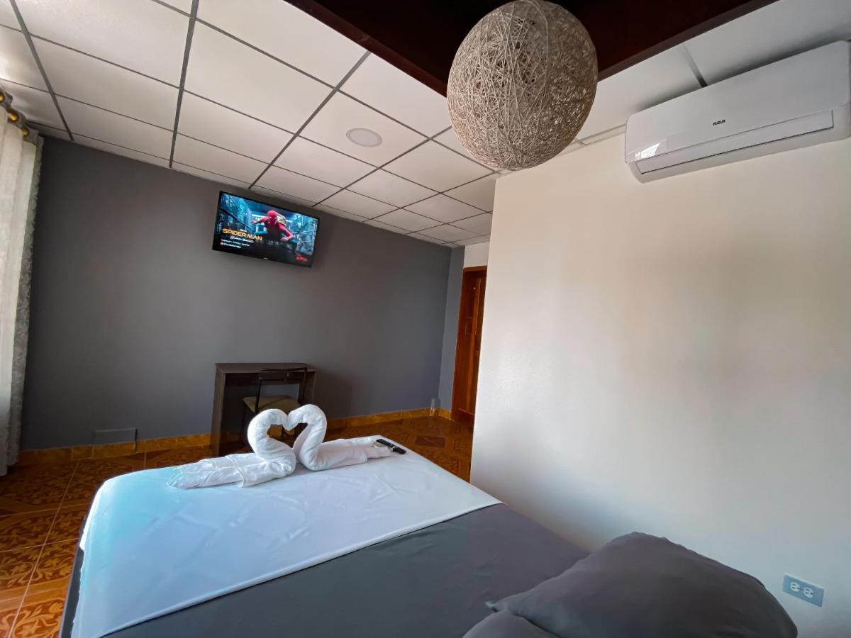 Hostal Casa Blanca Puerto Francisco de Orellana Dış mekan fotoğraf