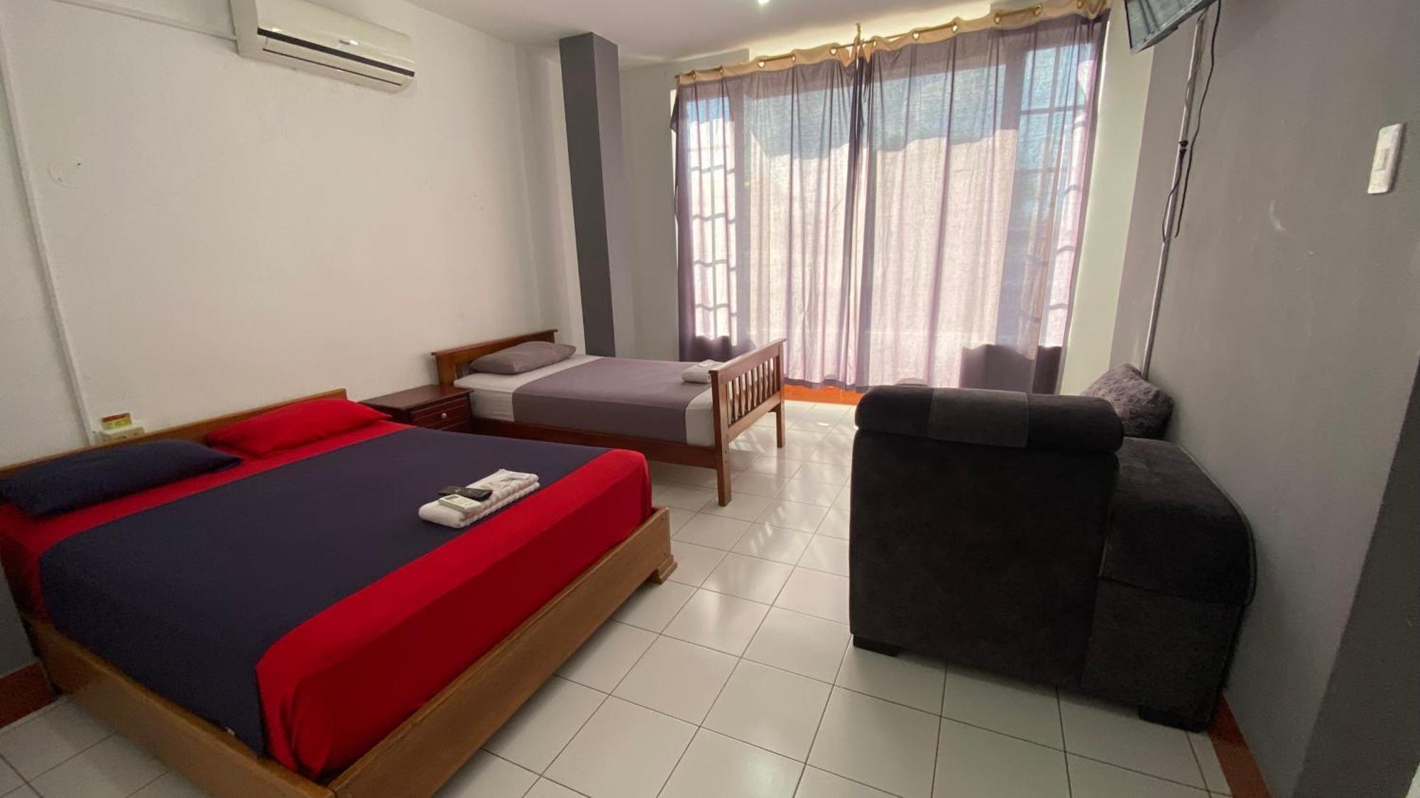 Hostal Casa Blanca Puerto Francisco de Orellana Dış mekan fotoğraf